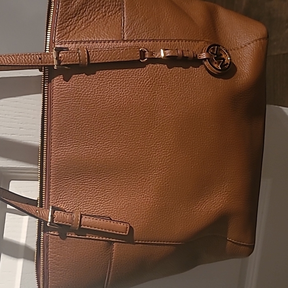 Michael Kors Leather Purse - Picture 1 of 2